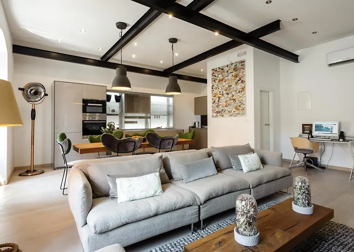 Old Town Luxury House *