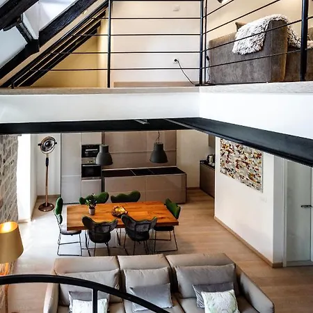 公寓 Old Town Luxury House *